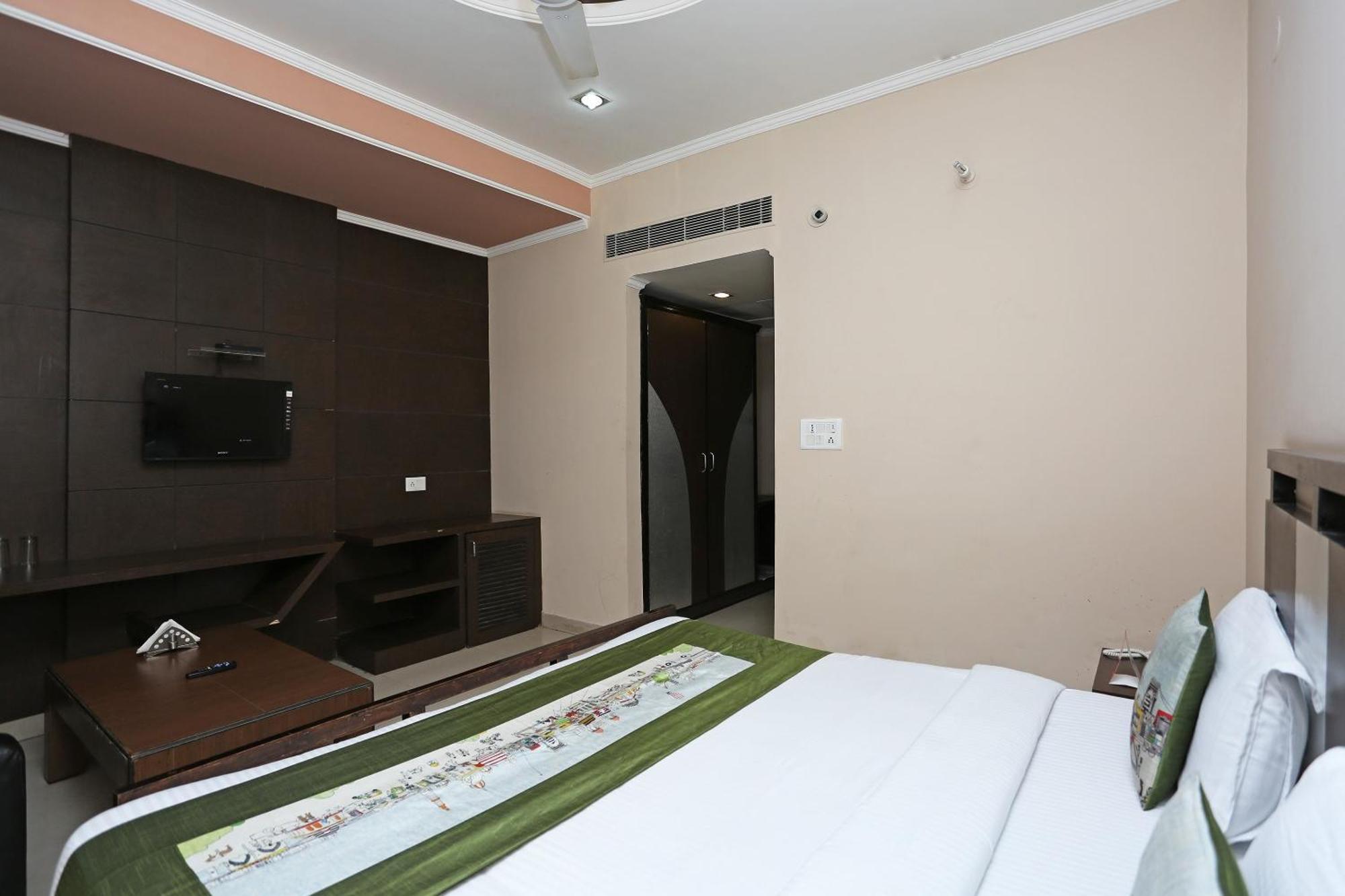 Hotel O Mukut Regency Ghaziabad Zewnętrze zdjęcie